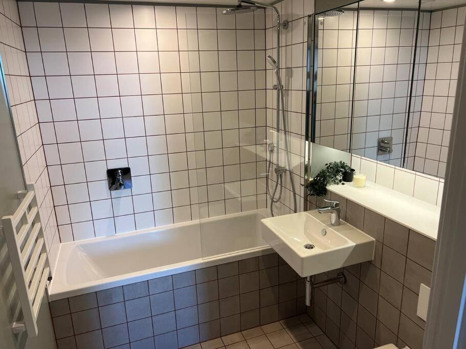 2Bedroom Luxury Apartment City Centre Манчестър Екстериор снимка